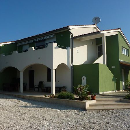 Apartment Greeny Galižana Zewnętrze zdjęcie